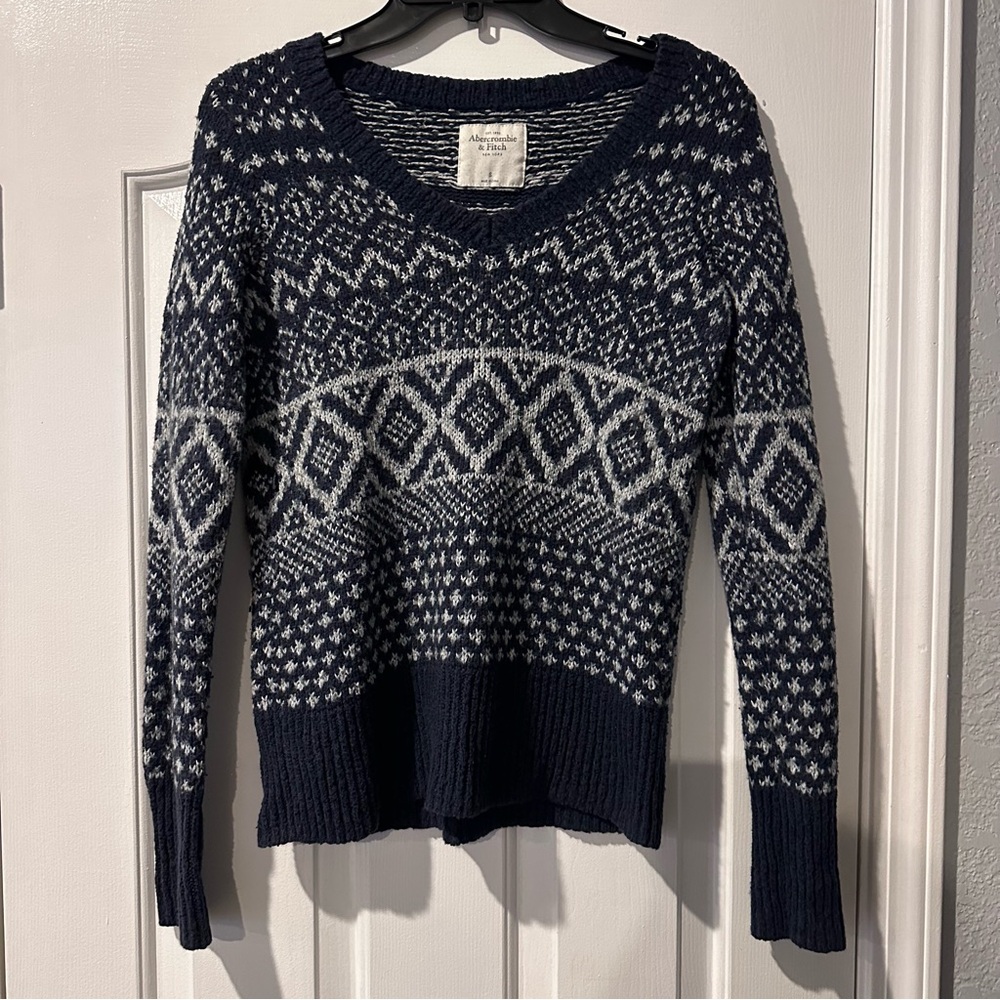 Abercrombie & Fitch Navy Fair Isle Nordic Knit V-Neck Sweater Small